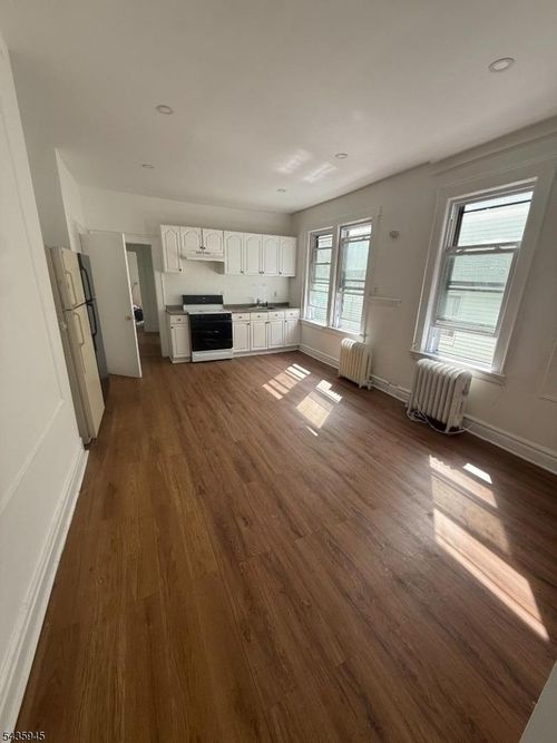 2r-14 Belmont Ter, Newark, NJ, 07112-2769 | Card Image
