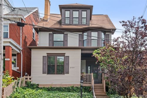 220 Bronx Ave, West View, PA, 15229-1720 | Card Image