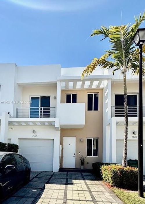 7166-7166 Nw 103rd Path, Doral, FL, 33178 | Card Image