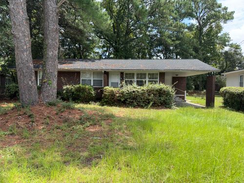 3917 Hilda St, North Charleston, SC, 29405-5549 | Card Image