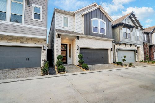 10934 Brambling Wood Dr, Houston, TX, 77043-2320 | Card Image