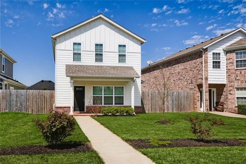 a-121 Carrington Ave, Lowell, AR, 72745-8898 | Card Image