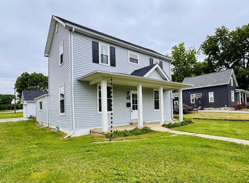 421 W South 1st St, Shelbyville, IL, 62565-2103 | Card Image