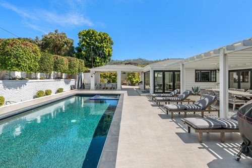 2363 Avenida De La Playa, San Diego, CA, 92037 | Card Image