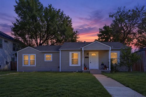 3821 Winfield Ave, Fort Worth, TX, 76109-3725 | Card Image