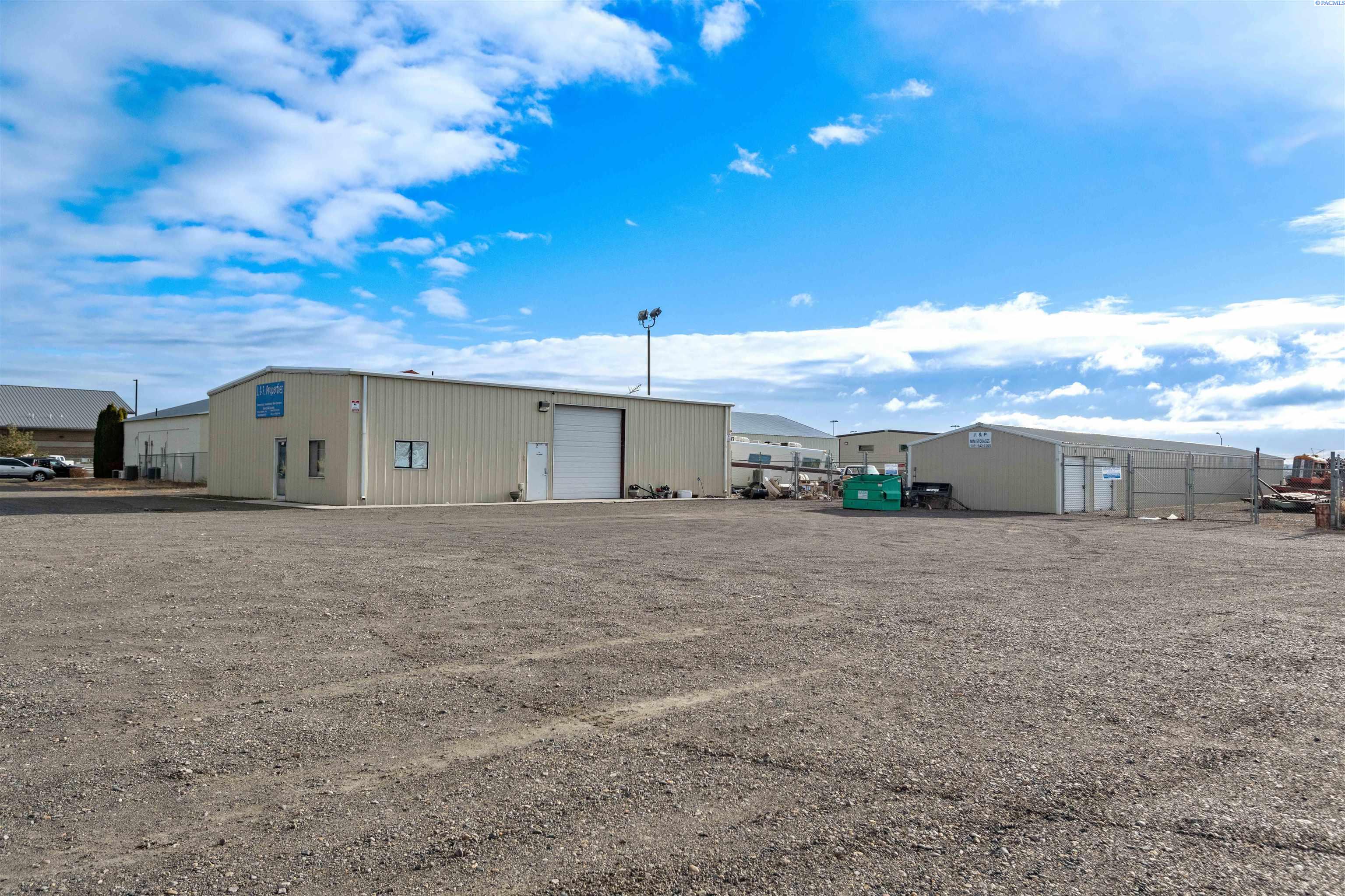 710 N California Ave, Pasco, WA 99301