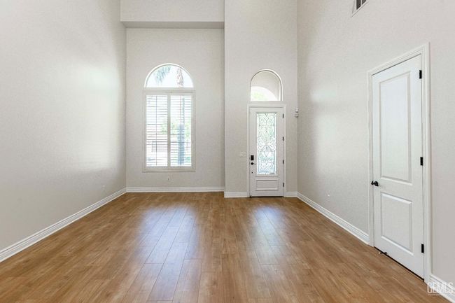2416 Edingal Dr, House other with 4 bedrooms, 3 bathrooms and null parking in Bakersfield CA | Image 9