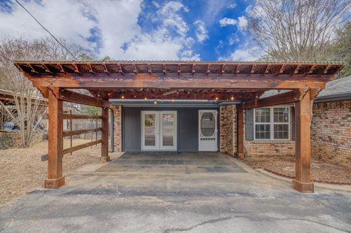 b-5303 Shady Oaks Cir, Kingsland, TX, 78639-4046 | Card Image