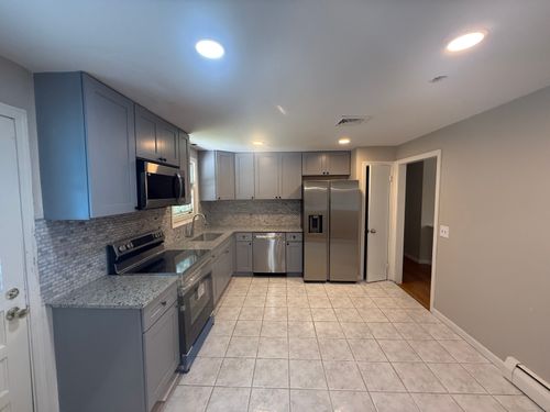 40 Greenfield Dr, South Windsor, CT, 06074-1320 | Card Image