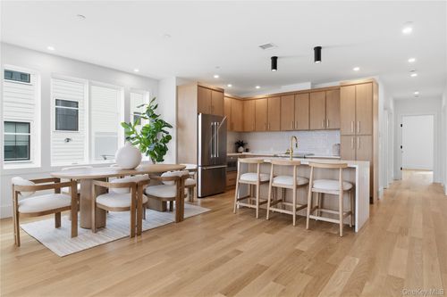 c-156 Palisade St, Dobbs Ferry, NY, 10522-1607 | Card Image