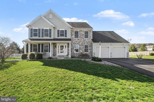 772 Rishel Dr, YORK, PA, 17406-7930 | Card Image