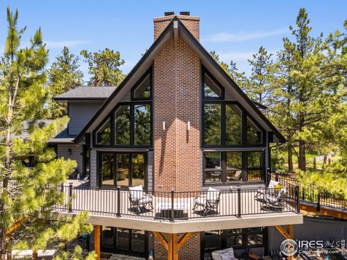 8987 Village Pines Cir, Franktown, CO, 80116-8932 | Card Image