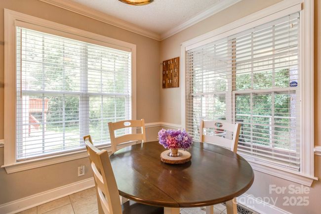Eat-In Kitchen | Image 6