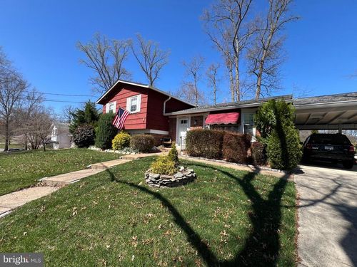 8118 Old Oaks Drive, SPRINGFIELD, VA, 22152 | Card Image