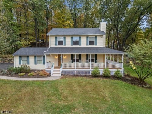65 Summerfield Rd, Belvidere, NJ, 07823-2717 | Card Image