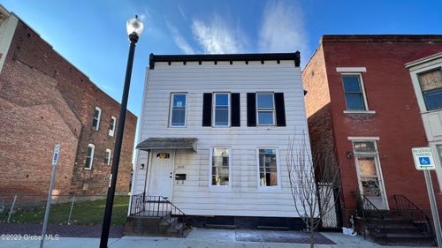 2nd-flr-355 4th St, Troy, NY, 12180-4920 | Card Image