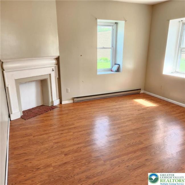 2357 Spring St, House other with 6 bedrooms, 2 bathrooms and null parking in Coplay PA | Image 16