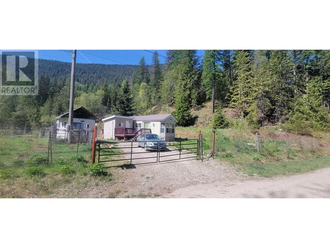 2467 Slocan Valley East Rd, Home with 0 bedrooms, 0 bathrooms and 5 parking in Slocan Park BC | Image 11