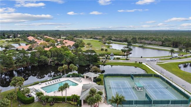 8136 Se Peppercorn Ct, House other with 3 bedrooms, 2 bathrooms and null parking in Hobe Sound FL | Image 47
