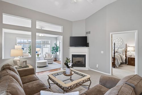 16103 70th Pl N, Maple Grove, MN, 55311-2947 | Card Image
