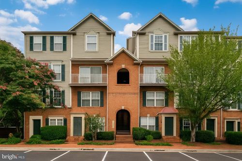 apt-8-11204 Edson Park Pl, Rockville, MD, 20852-3165 | Card Image