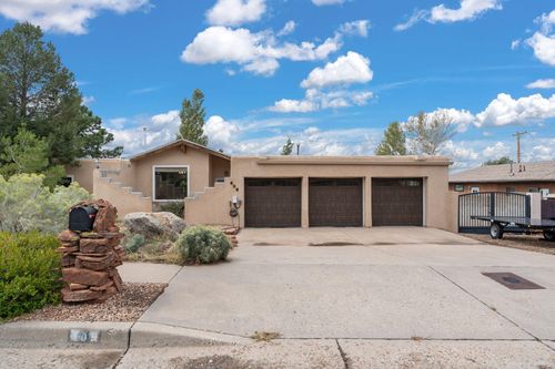 609 Mark Dr Ne, Albuquerque, NM, 87123-2262 | Card Image