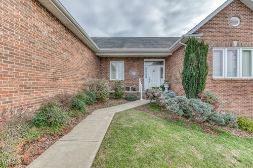 229 Country Meadows Cir, Bristol, TN, 37620-8365 | Card Image