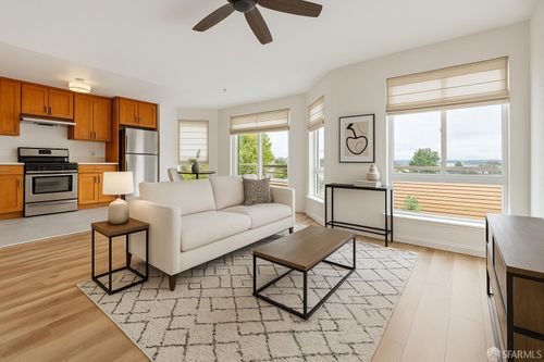 304-1688 Wallace Ave, San Francisco, CA, 94124-3282 | Card Image