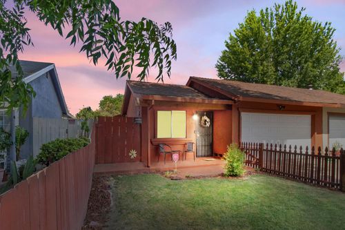 209 Carmillita Way, Modesto, CA, 95354-3210 | Card Image