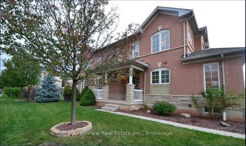 5665 Flora Dr, Burlington, ON, L7L6X4 | Card Image