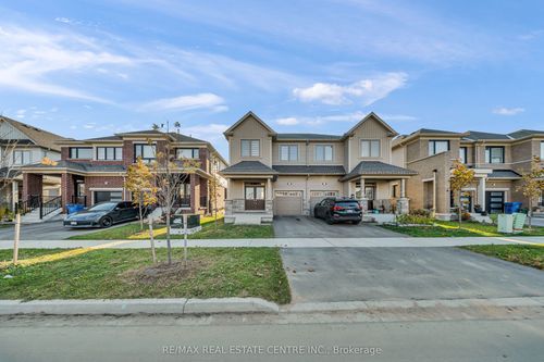214 Elliot Avenue W, Centre Wellington, ON, N1M2W3 | Card Image