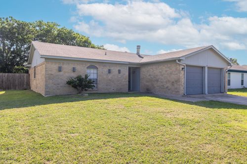 1128 E Georgian Rd, Saginaw, TX, 76179-1113 | Card Image