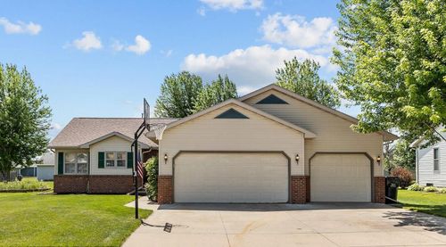 2071 Greengrove Street, KAUKAUNA, WI, 54130 | Card Image