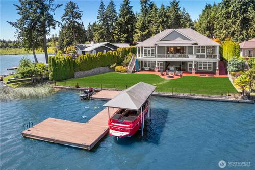 3844 Long Lake Loop Se, Olympia, WA, 98503-4063 | Card Image