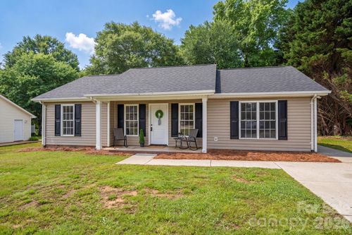 304 Springhill Ln, Maiden, NC, 28650-9414 | Card Image