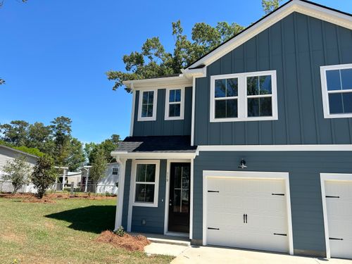 119 Berry Shoals Dr, Summerville, SC, 29485-5564 | Card Image