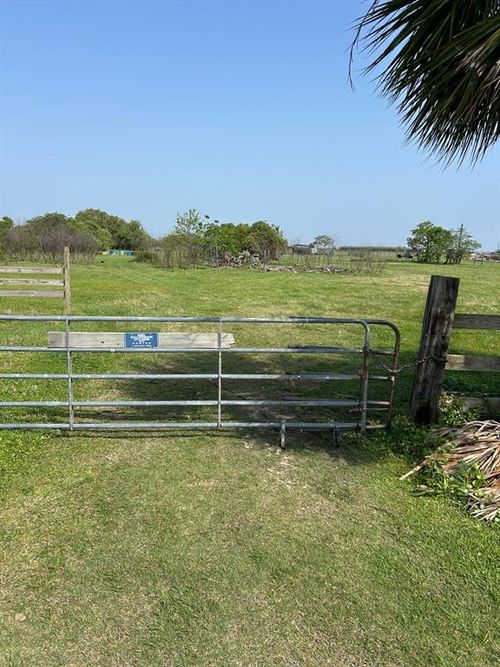 12412 Jenkins Rd, Galveston, TX, 77554-8741 | Card Image