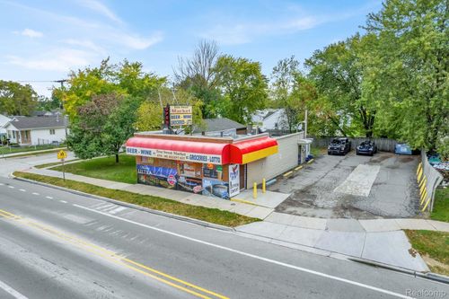 17423 Martin Rd, Roseville, MI, 48066-2816 | Card Image