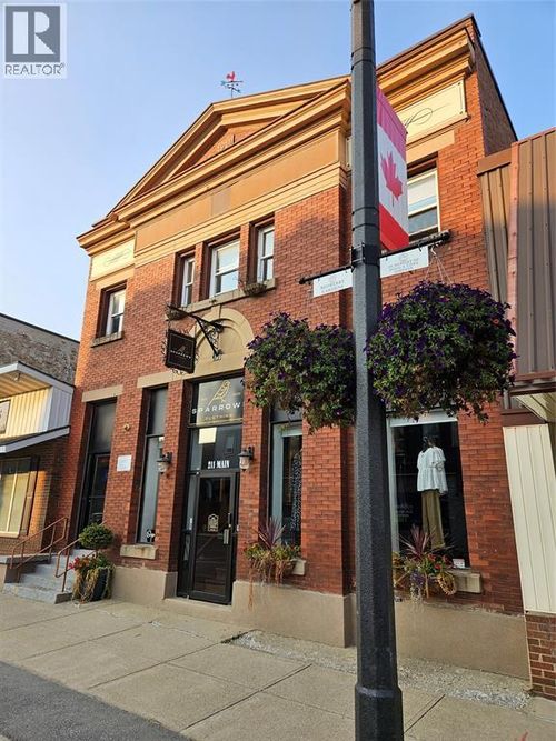 211 Main St, Glencoe, ON, N0L1M0 | Card Image