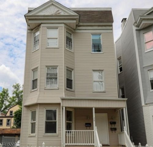 79 S 16th St, East Orange, NJ, 07018-3979 | Card Image