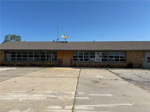 460 John Brown Rd, Williamsburg, KS, 66095-8106 | Card Image