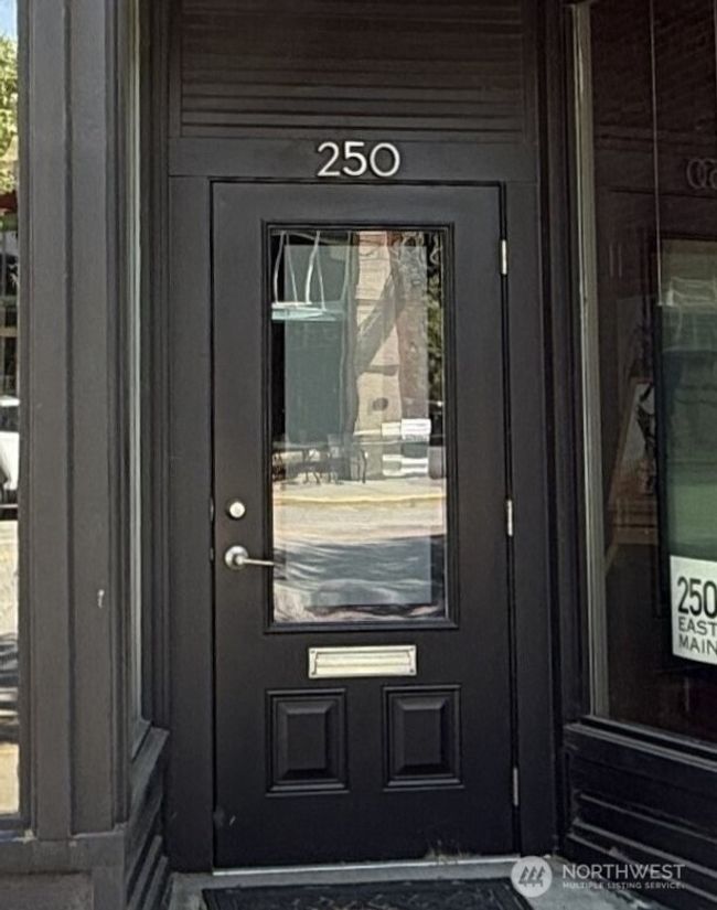 Please come in! | Image 33