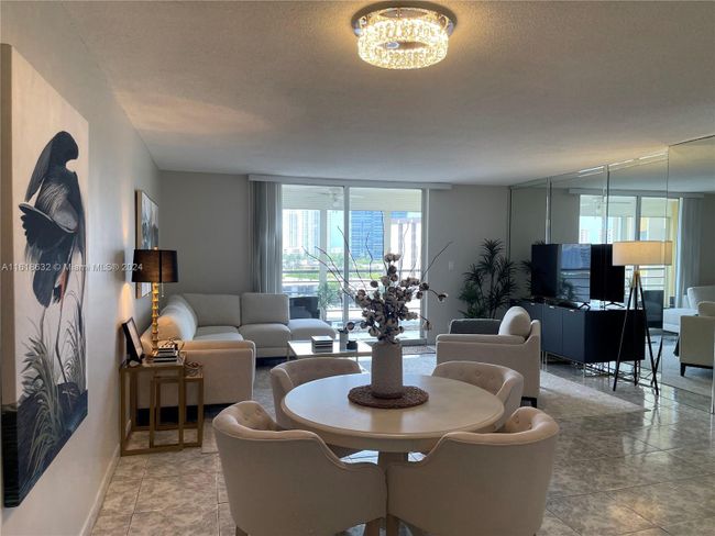 909 - 100 Golden Isles Dr, Condo with 1 bedrooms, 1 bathrooms and null parking in Hallandale Beach FL | Image 12