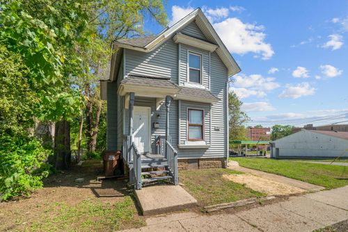 928 8th Ave, ROCKFORD, IL, 61104-3042 | Card Image