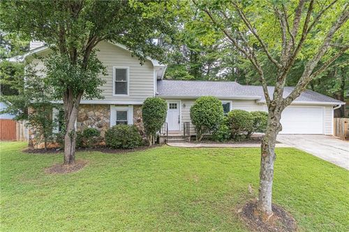 495 Ansley Dr, Roswell, GA, 30076-2501 | Card Image