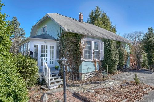 27 Algernon St, Cornwall, NY, 12518-1218 | Card Image
