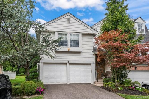 154 Hidden Ridge Dr, Syosset, NY, 11791-4315 | Card Image