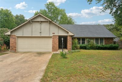 8314 E 106th Street S, House other with 4 bedrooms, 2 bathrooms and null parking in Tulsa OK | Image 1