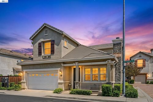 3158 Persimmon Cir, Pleasanton, CA, 94588-9613 | Card Image