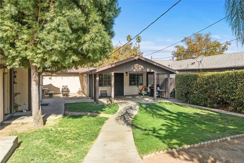 1021 Lawton St, Redlands, CA, 92374-3018 | Card Image